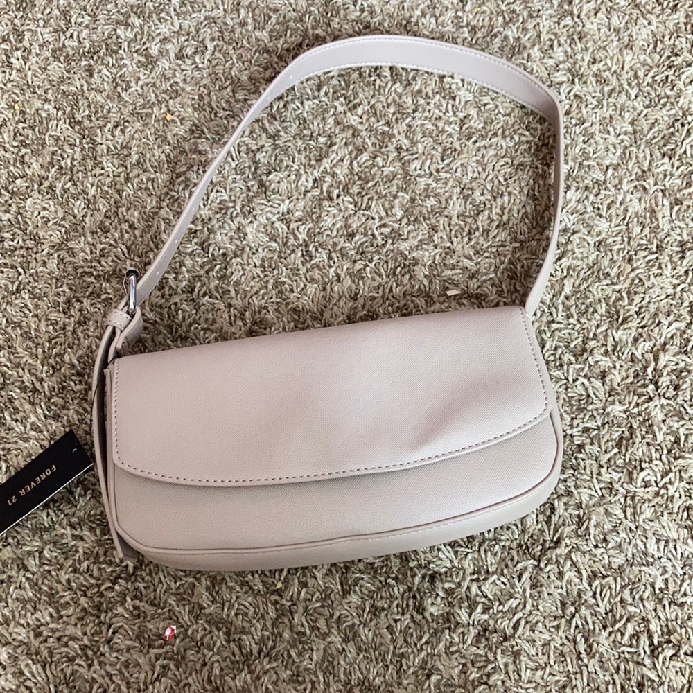 🆕 Forever 21 bag